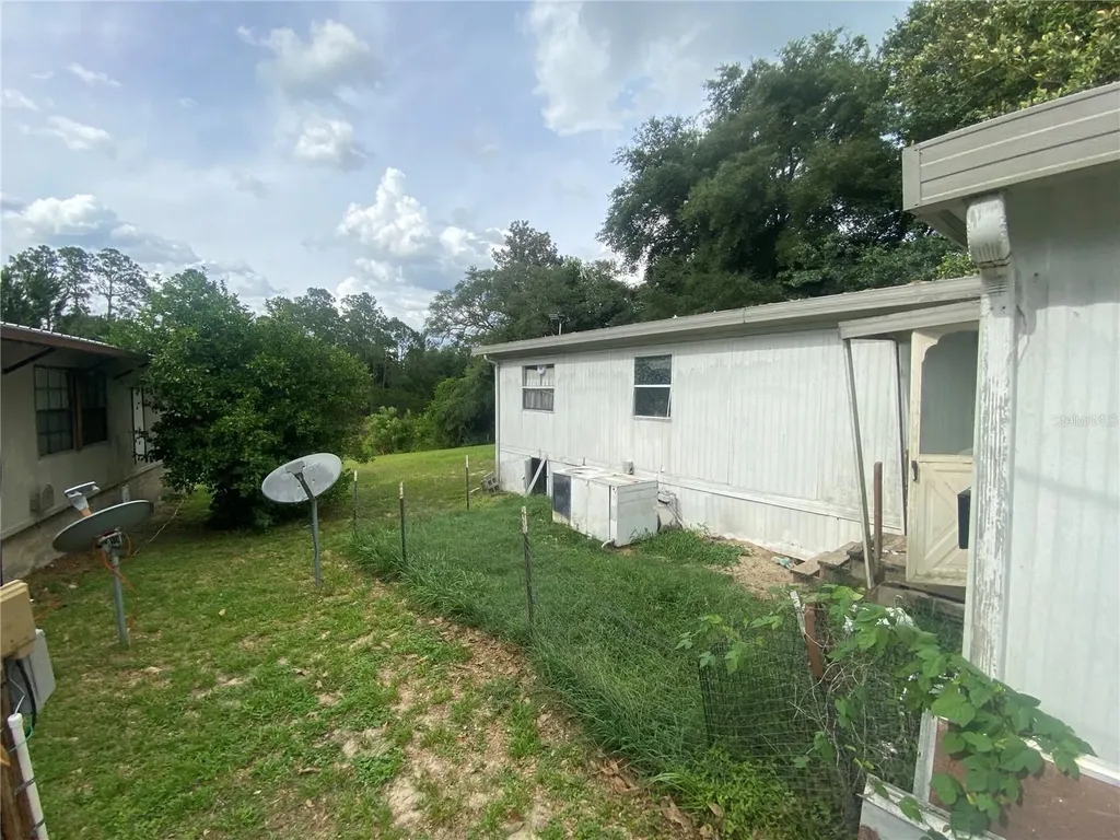18385 SE 18th Street Road Silver Springs FL 34488