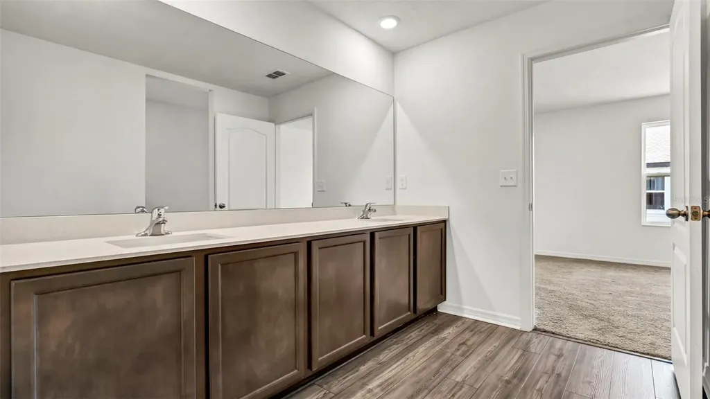 5314 Companion Lane Tampa FL 33619