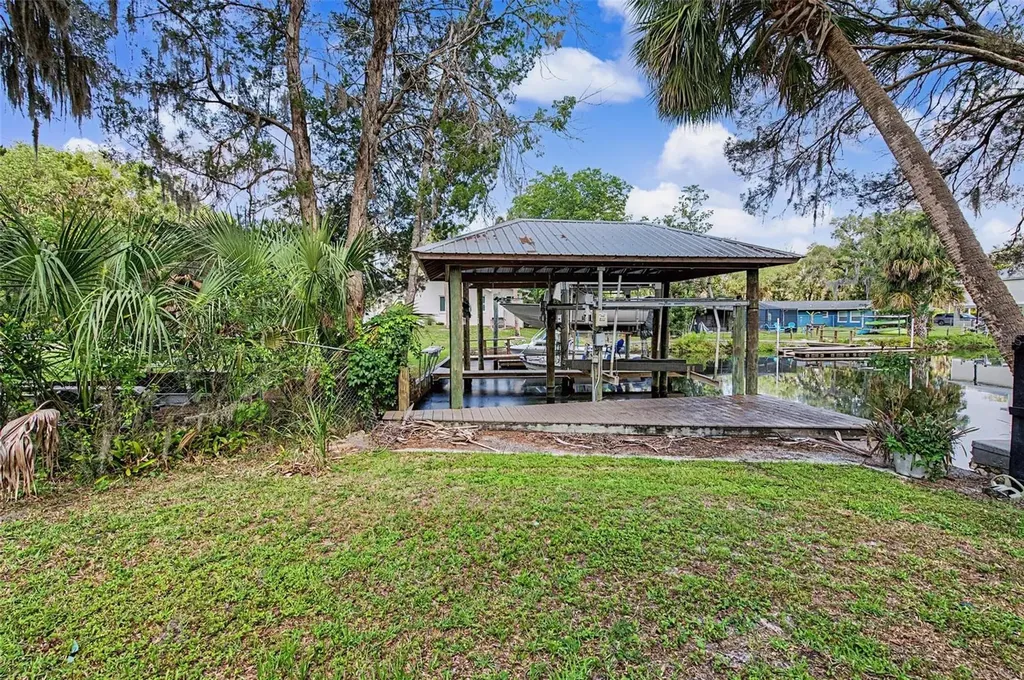 3580 N Hiawatha Terrace Crystal River FL 34428