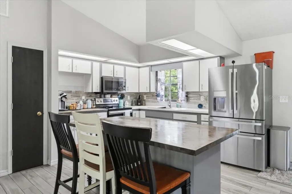 8636 Oakwood Drive Lakeland FL 33810