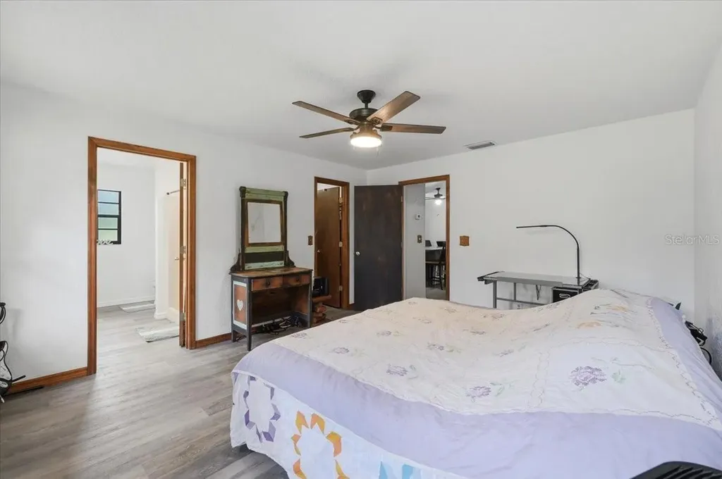 8636 Oakwood Drive Lakeland FL 33810