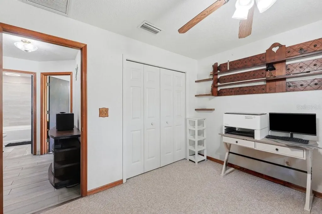 8636 Oakwood Drive Lakeland FL 33810