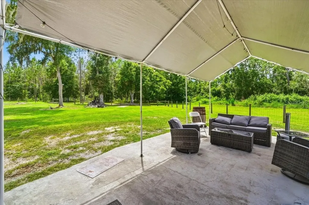 8636 Oakwood Drive Lakeland FL 33810