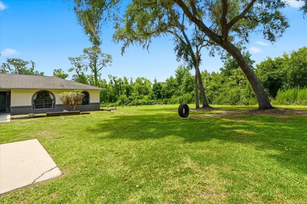 8636 Oakwood Drive Lakeland FL 33810