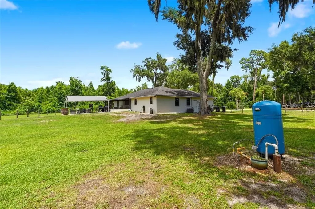 8636 Oakwood Drive Lakeland FL 33810