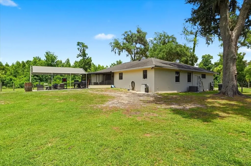 8636 Oakwood Drive Lakeland FL 33810