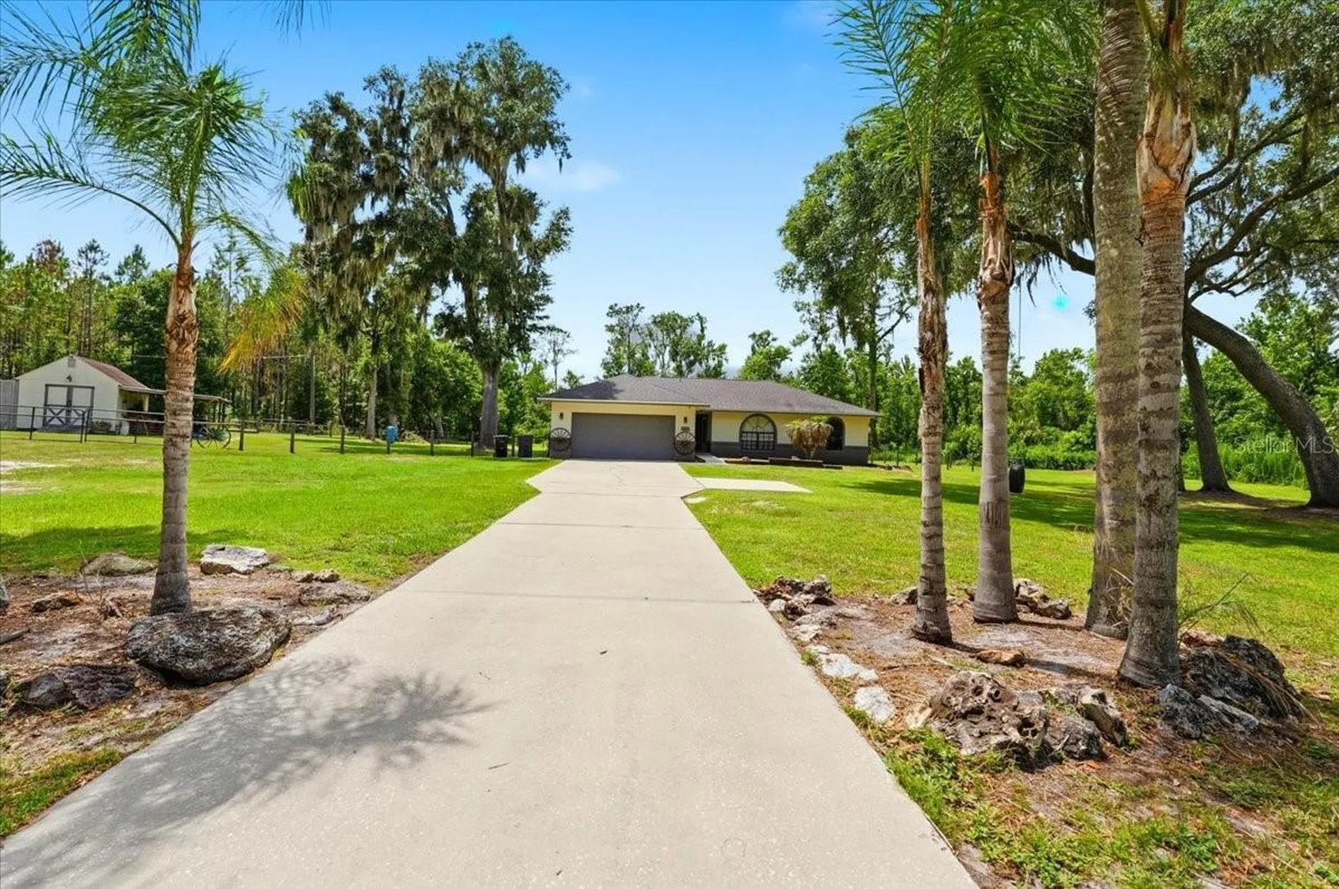 8636 Oakwood Drive Lakeland FL 33810