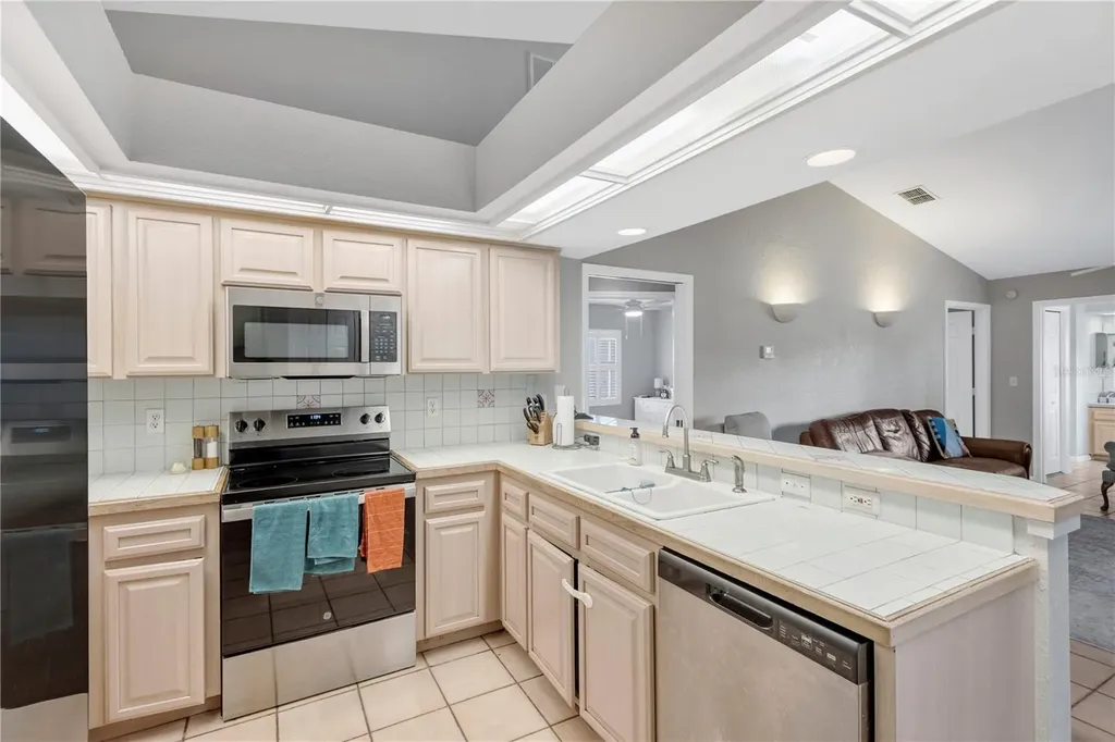 2626 Crestfield Drive Valrico FL 33596