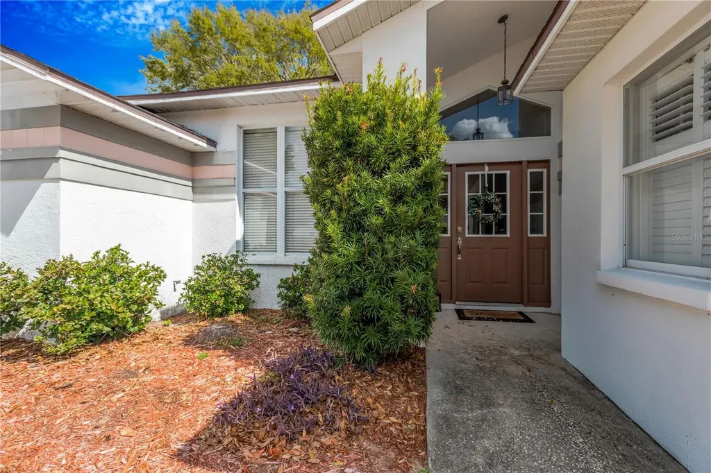 2626 Crestfield Drive Valrico FL 33596