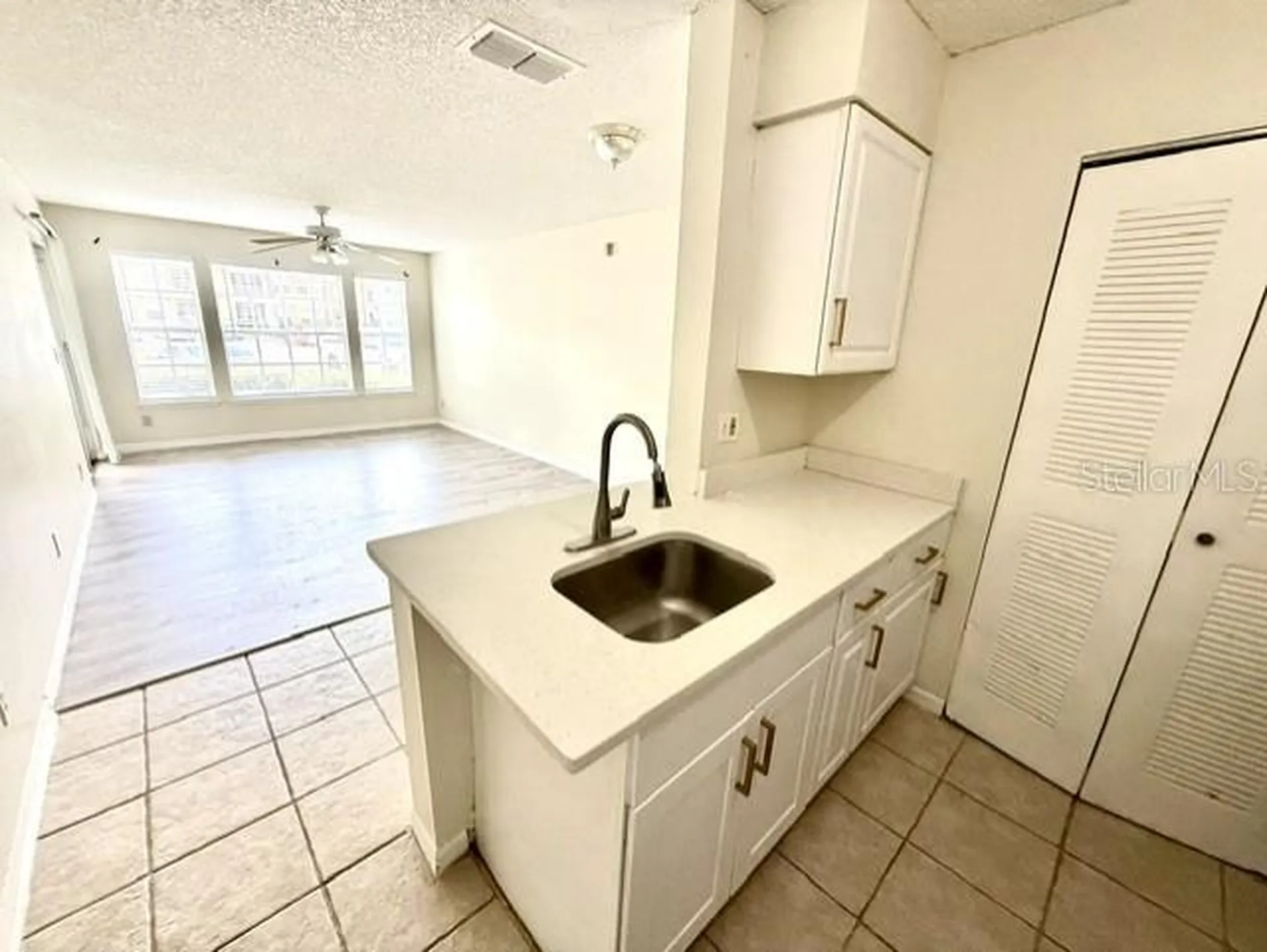 1073 S Hiawassee Road Orlando FL 32835