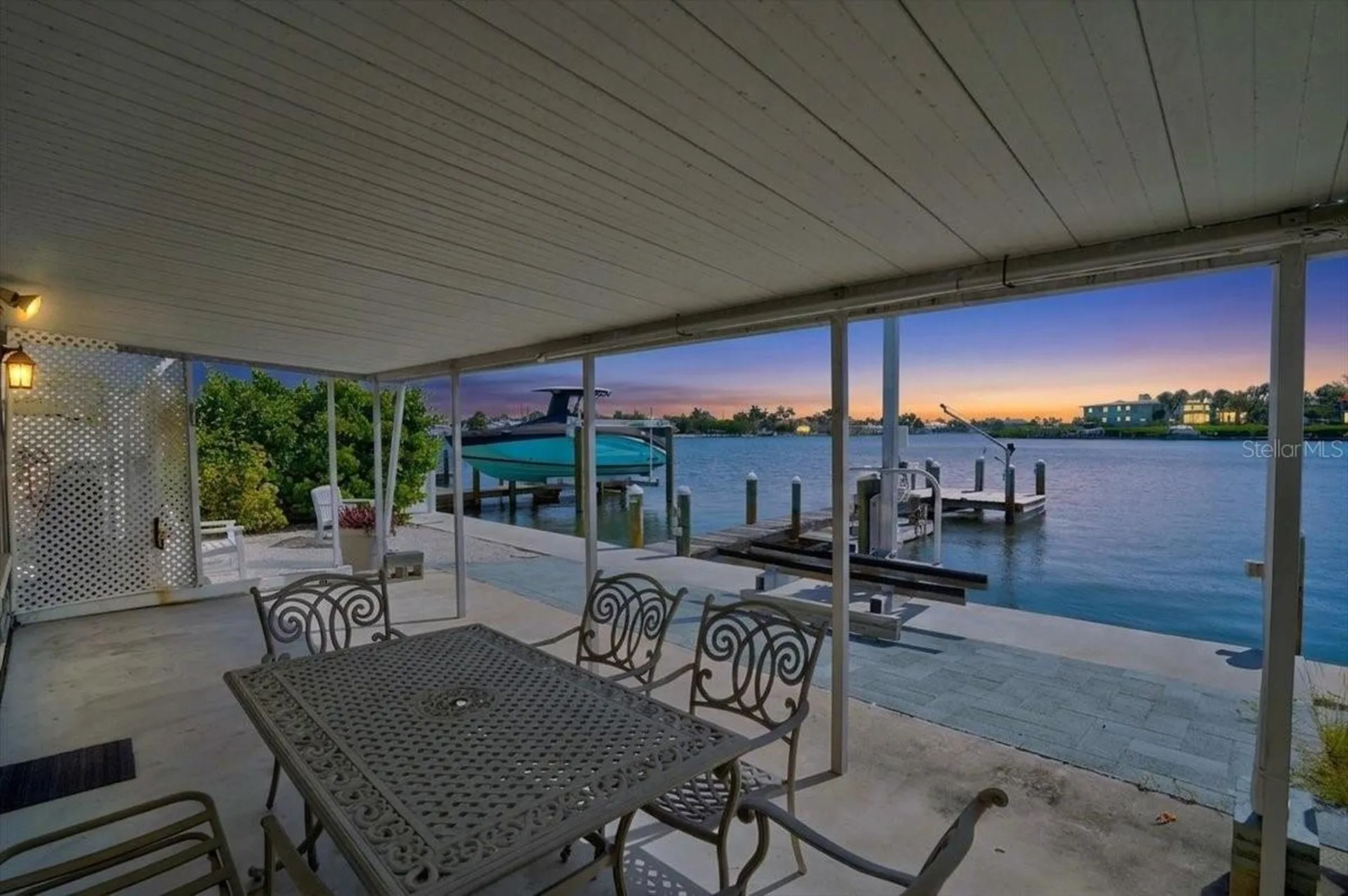 17 Seaside Court Holmes Beach FL 34217