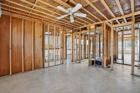 17 Seaside Court Holmes Beach FL 34217