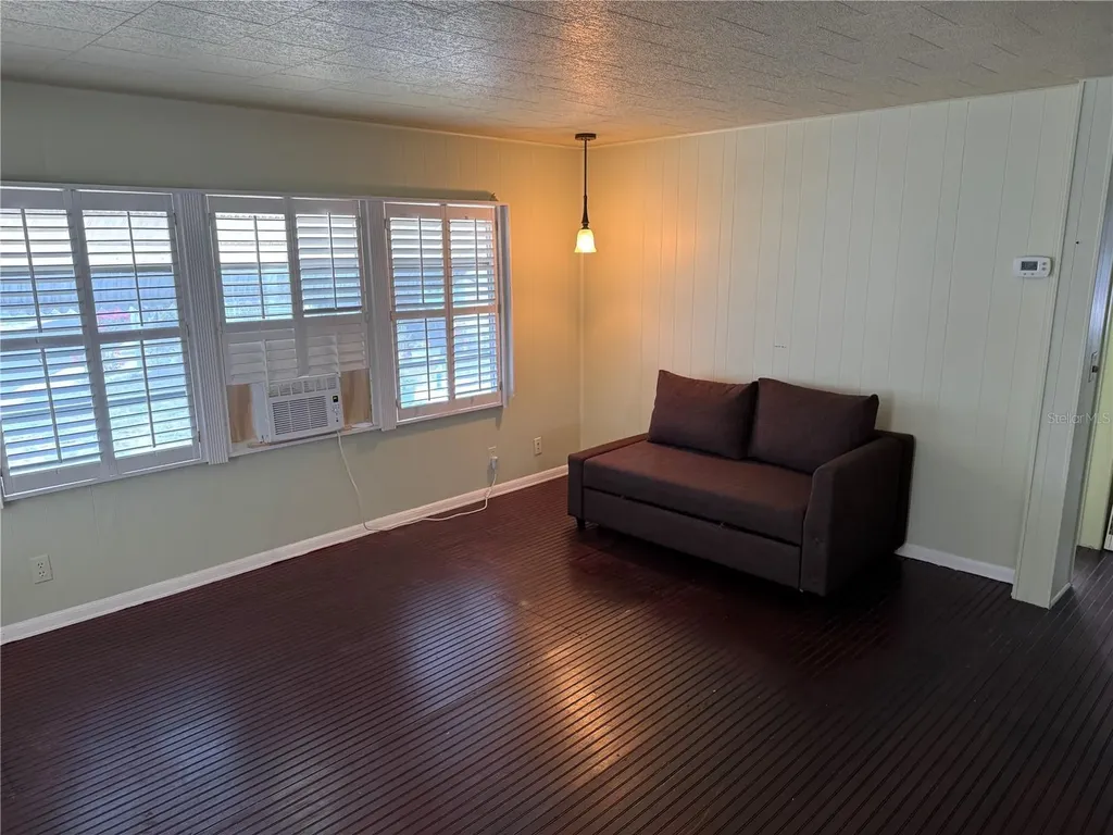 4851 W Gandy Boulevard Tampa FL 33611