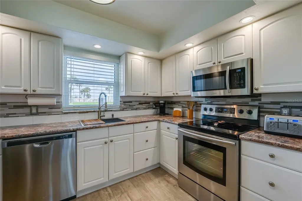 1926 Ocean Shore Boulevard Ormond Beach FL 32176