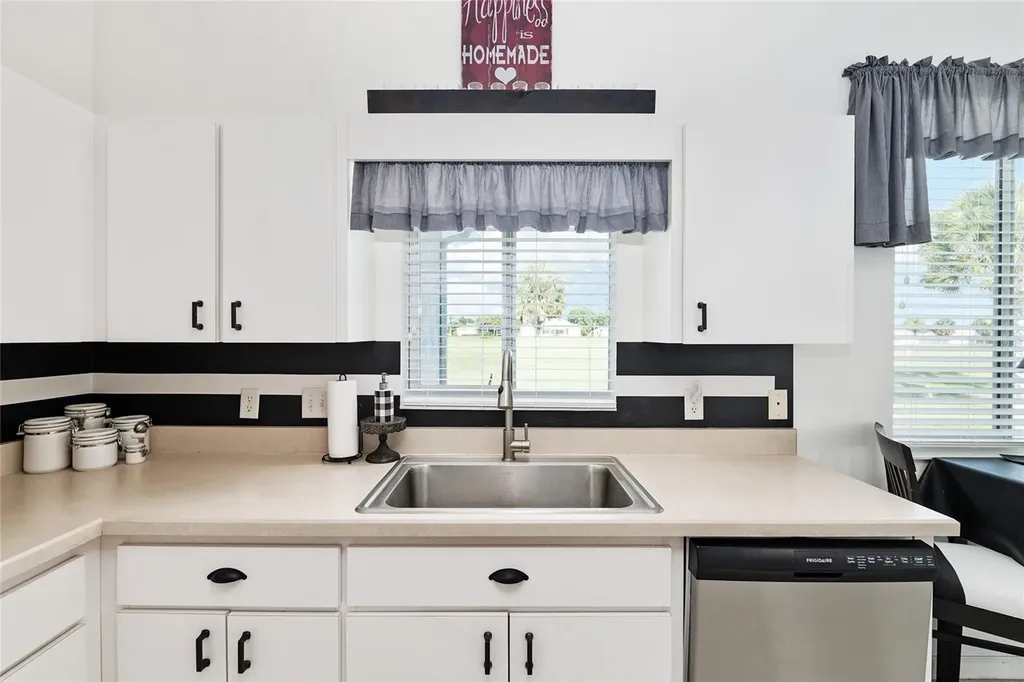 2020 NW 55th Ave Road Ocala FL 34482