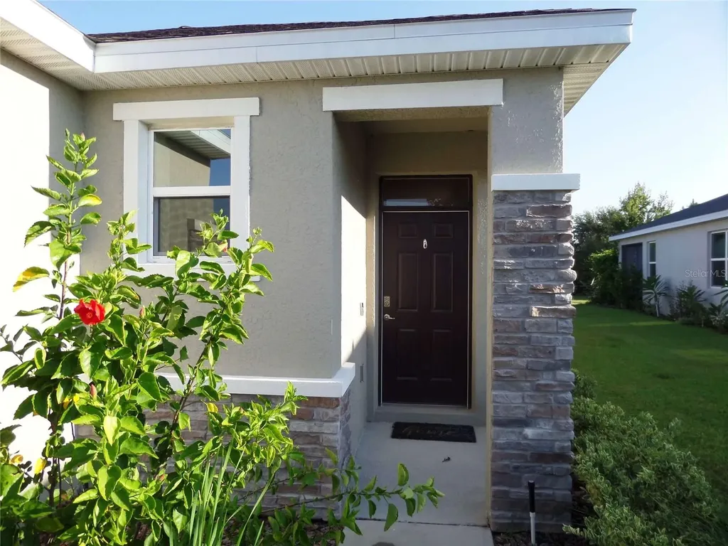 8051 Penrose Place Wildwood FL 34785