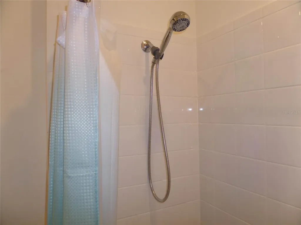 8051 Penrose Place Wildwood FL 34785