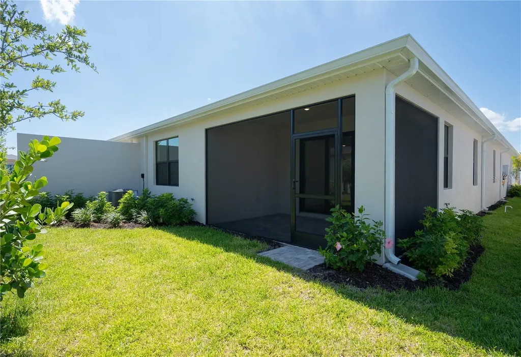 5888 Windbreak Court Apollo Beach FL 33572