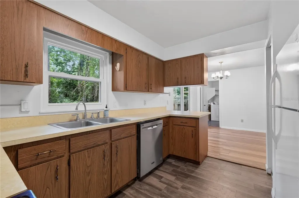 1515 NW 34th Place Gainesville FL 32605