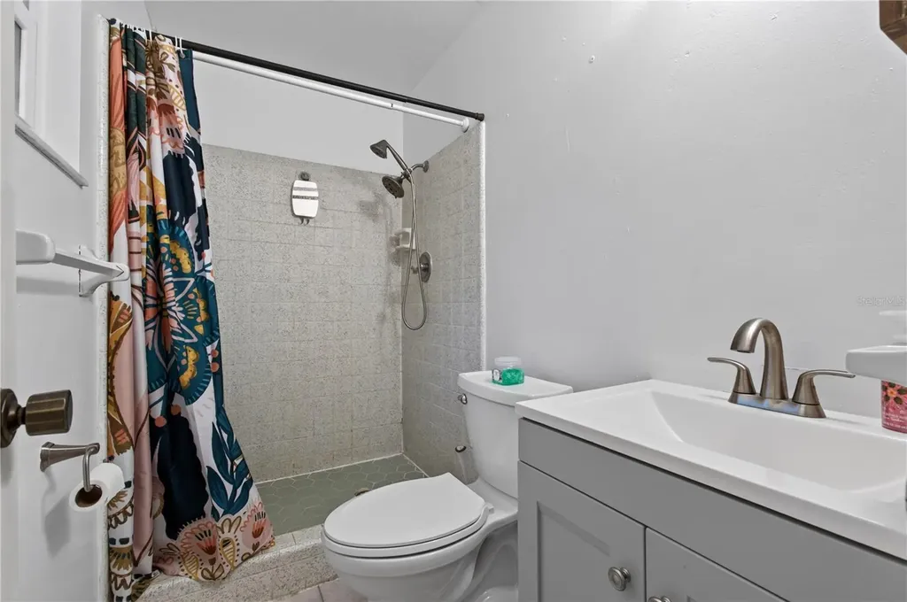 1515 NW 34th Place Gainesville FL 32605