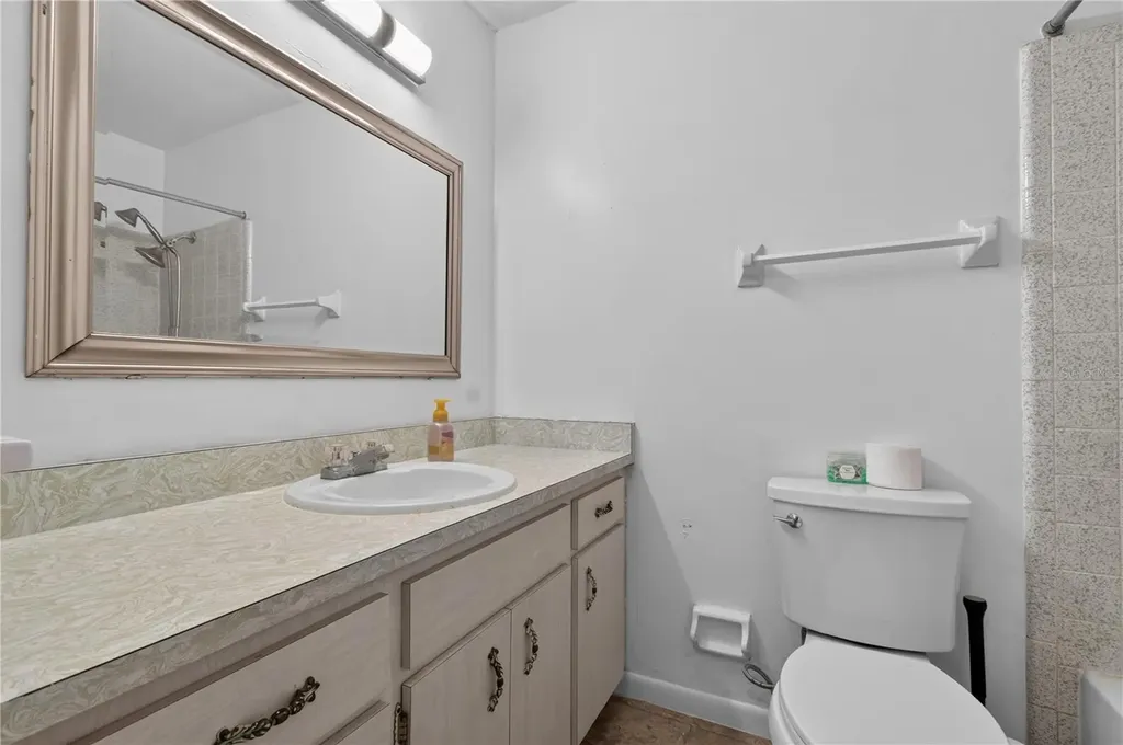 1515 NW 34th Place Gainesville FL 32605