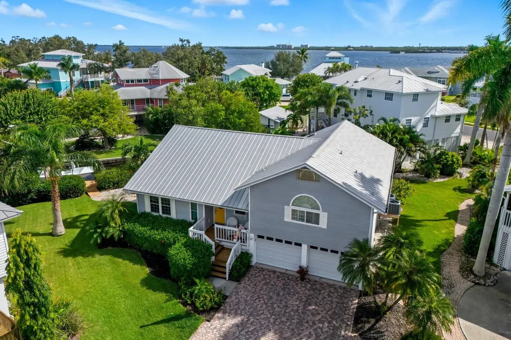 1528 43rd Avenue Drive W Palmetto FL 34221