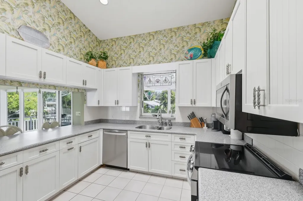 1528 43rd Avenue Drive W Palmetto FL 34221
