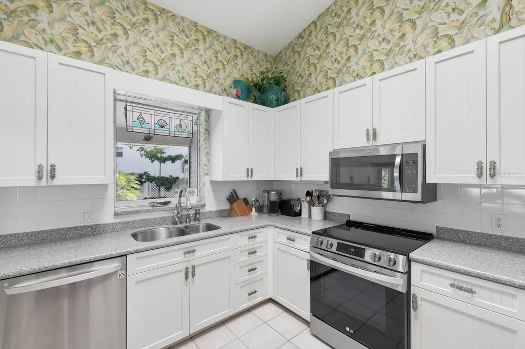 1528 43rd Avenue Drive W Palmetto FL 34221