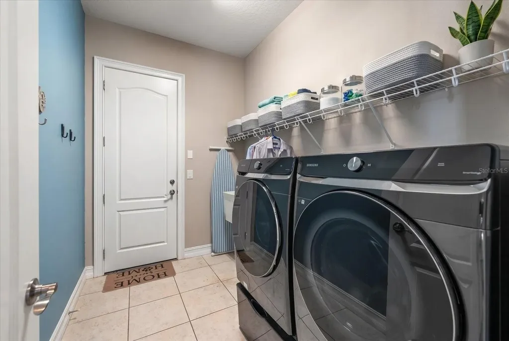 15424 Starling Crossing Drive Lithia FL 33547