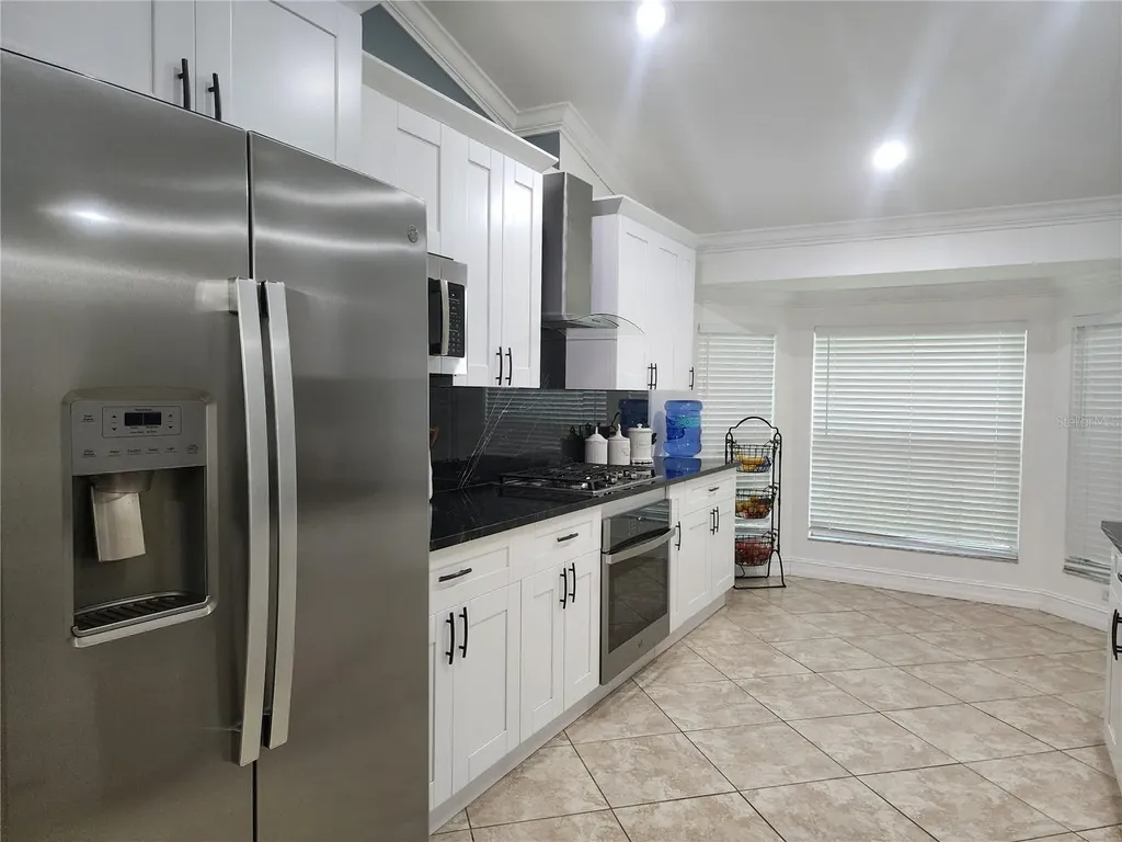 111 2nd Street SE Naples FL 34117