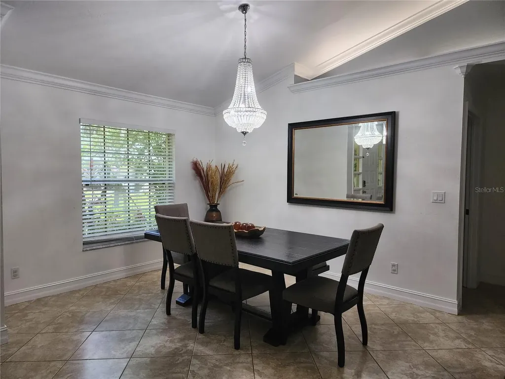 111 2nd Street SE Naples FL 34117
