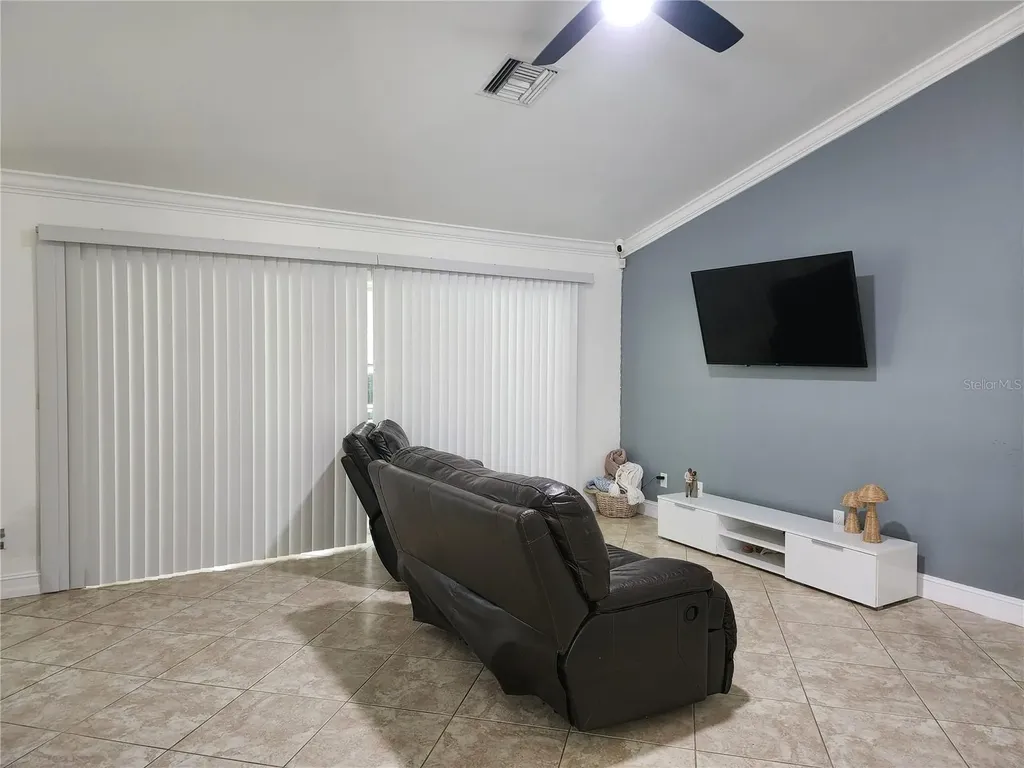 111 2nd Street SE Naples FL 34117