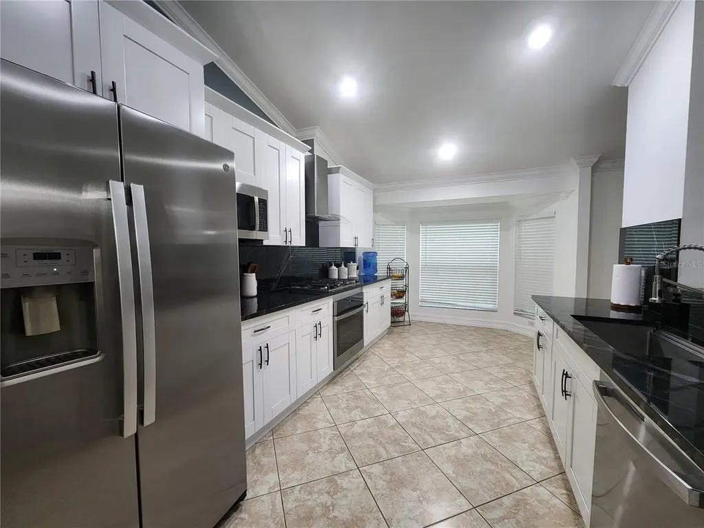 111 2nd Street SE Naples FL 34117