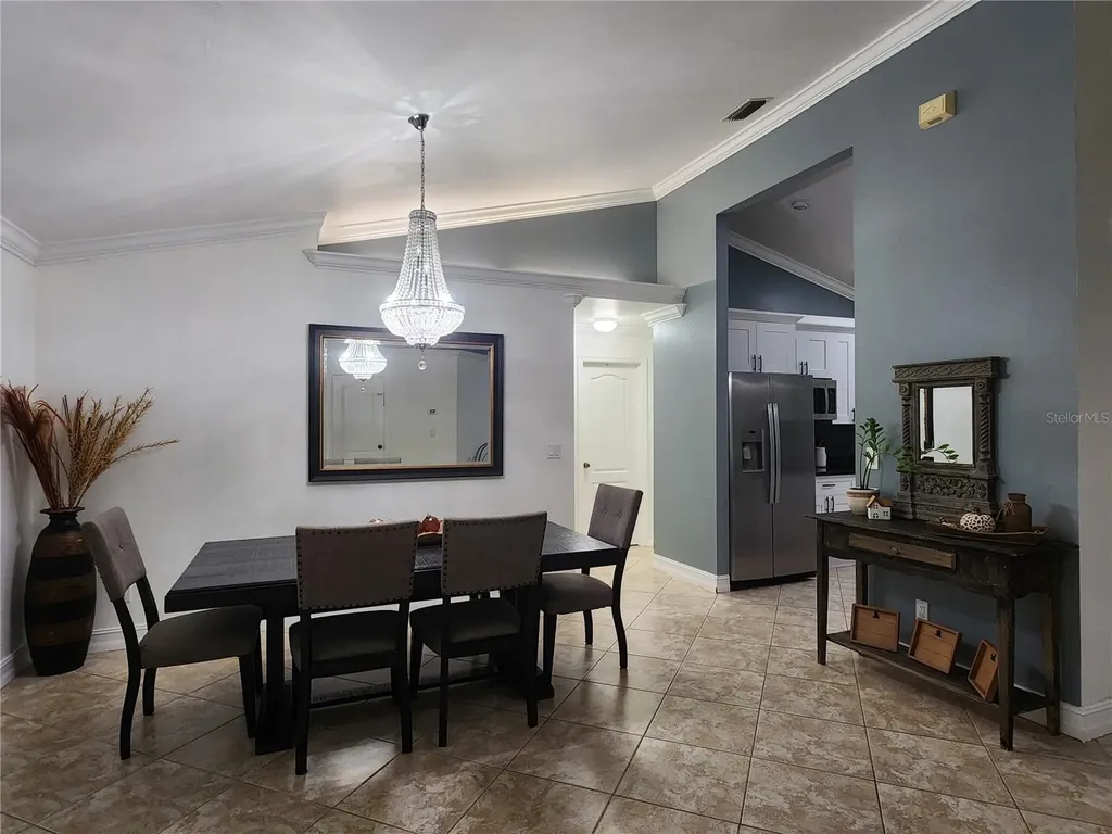 111 2nd Street SE Naples FL 34117