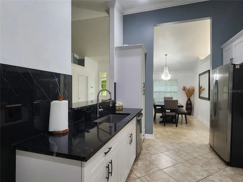 111 2nd Street SE Naples FL 34117