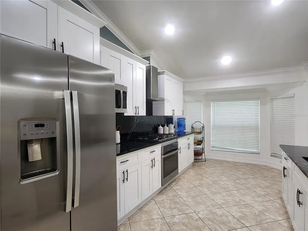 111 2nd Street SE Naples FL 34117