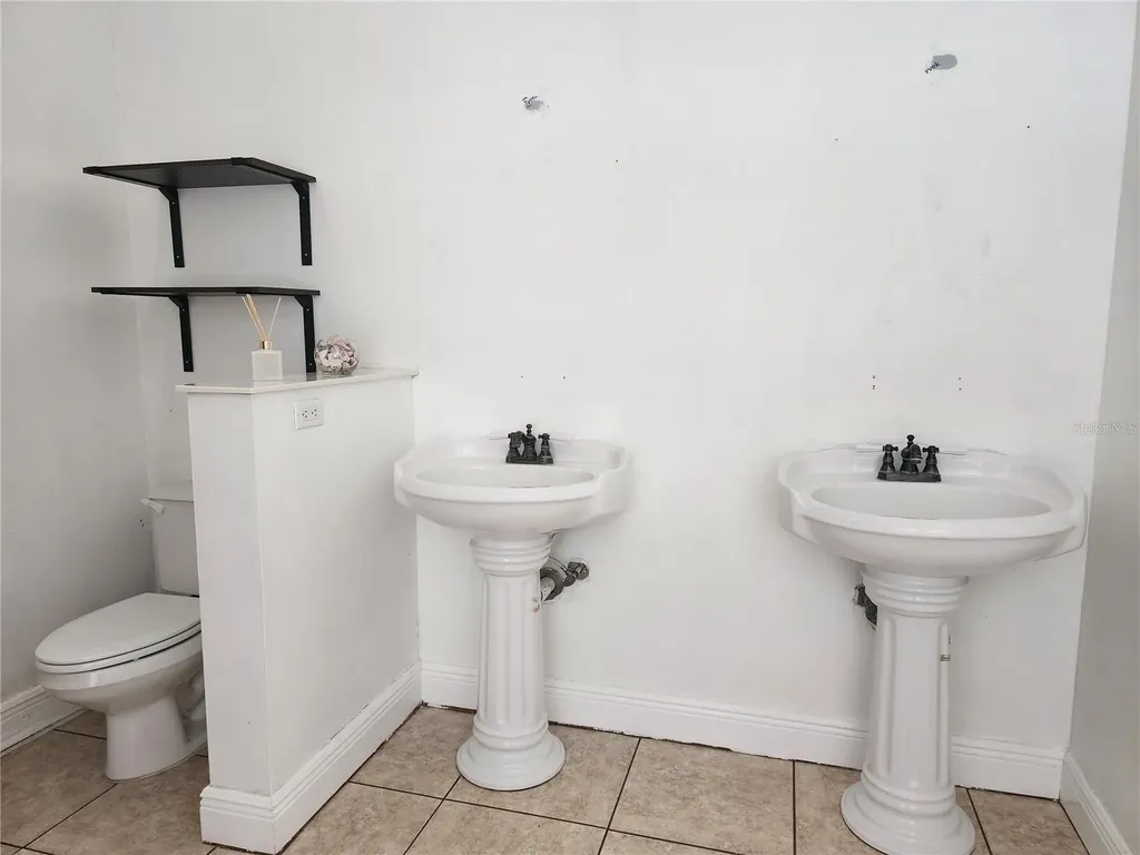 111 2nd Street SE Naples FL 34117