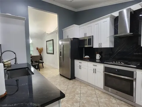 111 2nd Street SE Naples FL 34117