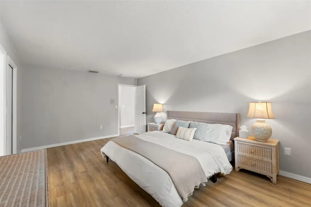 1068 Tryon Circle Spring Hill FL 34606