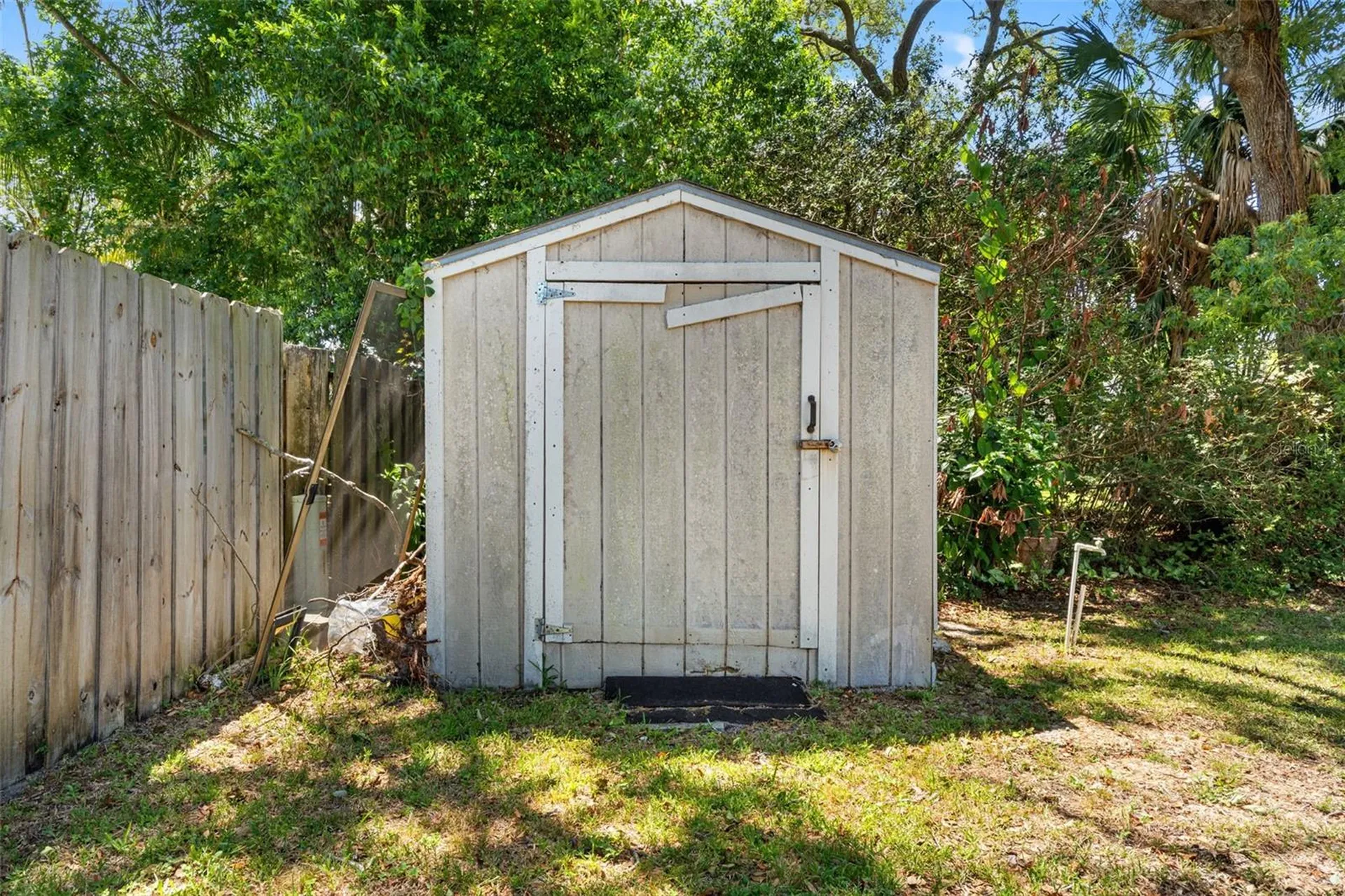 1068 Tryon Circle Spring Hill FL 34606
