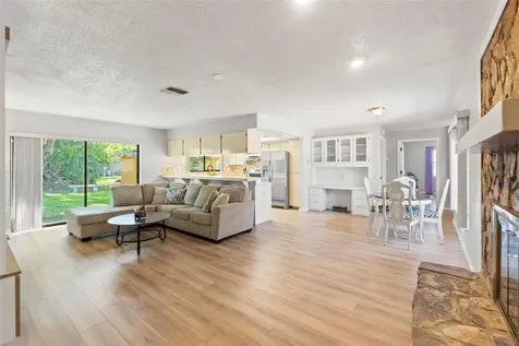 1068 Tryon Circle Spring Hill FL 34606