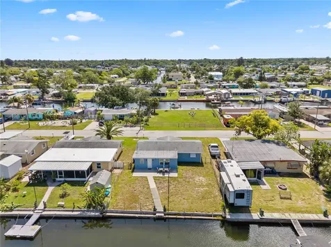 13323 Neptune Drive Hudson FL 34667