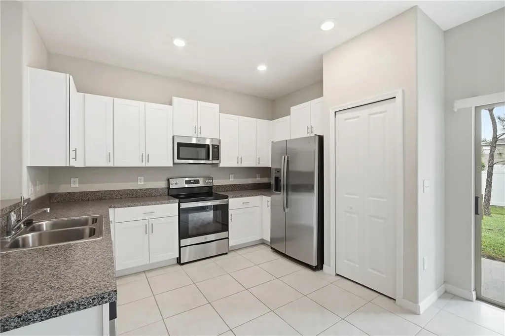4429 Globe Thistle Drive Tampa FL 33619
