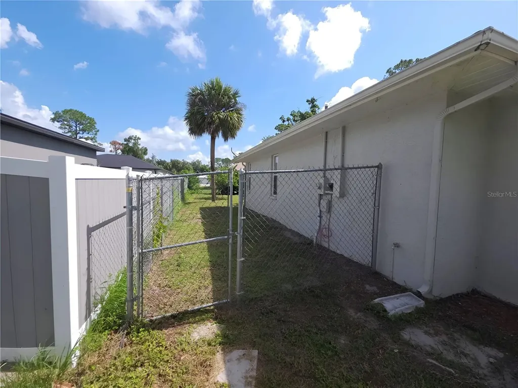 3564 Laslo Avenue North Port FL 34287