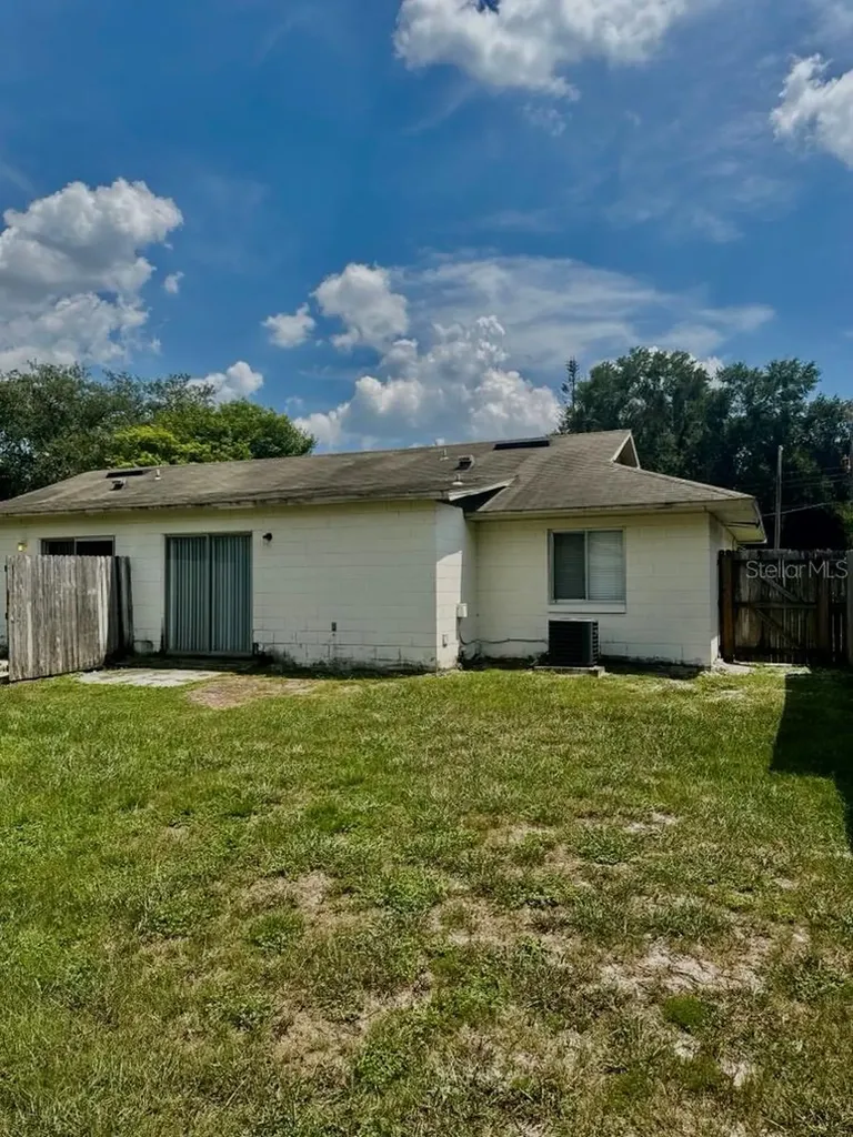 10039 Massey Street Orlando FL 32825