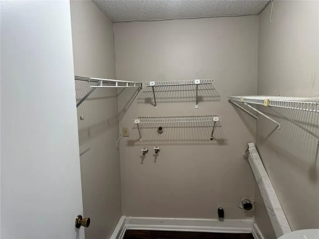 10039 Massey Street Orlando FL 32825