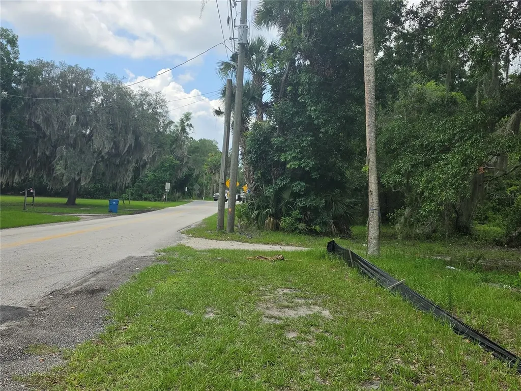 180 Oak Drive Osteen FL 32764