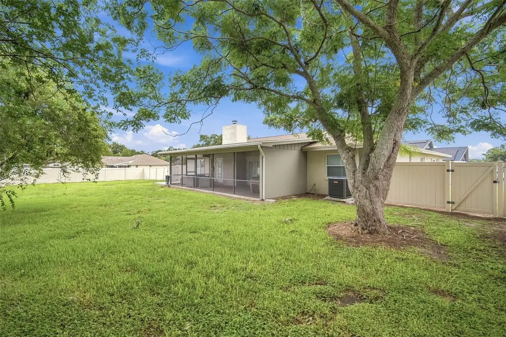 2901 Beagle Place Seffner FL 33584