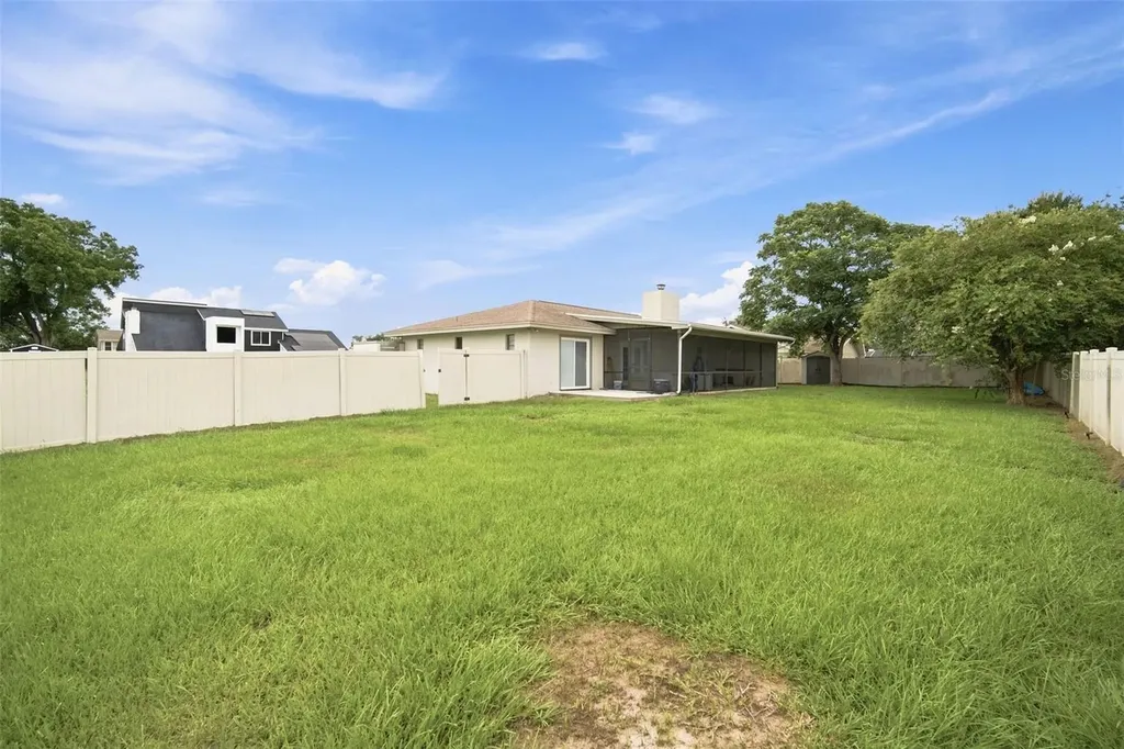 2901 Beagle Place Seffner FL 33584