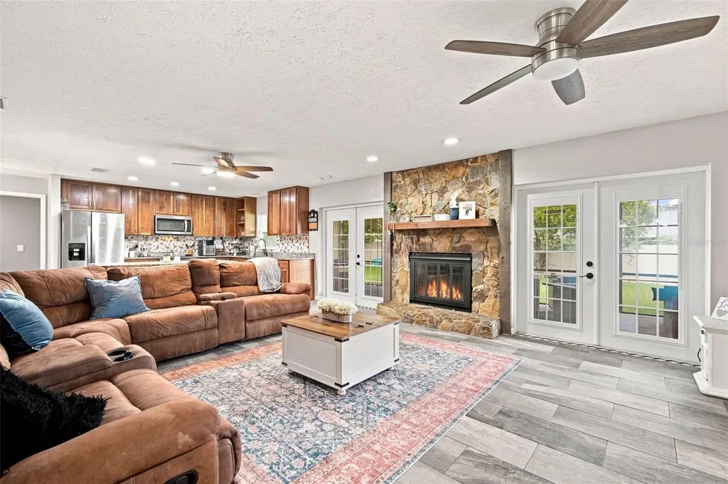 2901 Beagle Place Seffner FL 33584